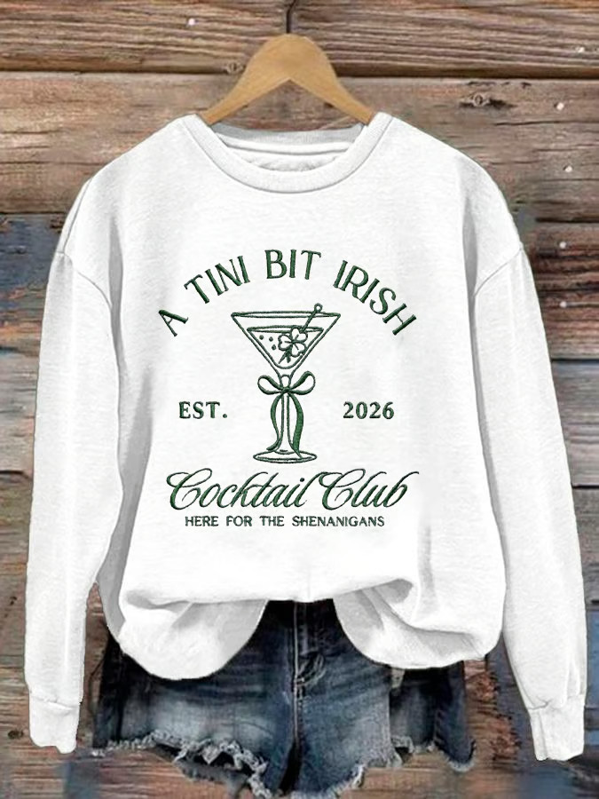 Cocktail Club A Tini Bit Irish Sweatshirt Irish Pride St Patrick Clothes St Pattys Day Gift Ideas - Image 2
