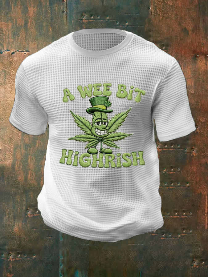 St Patrick's Day A Wee Bit Highrish T-Shirt St Pattys Shirt Awesome St Patrick's Gifts For Men