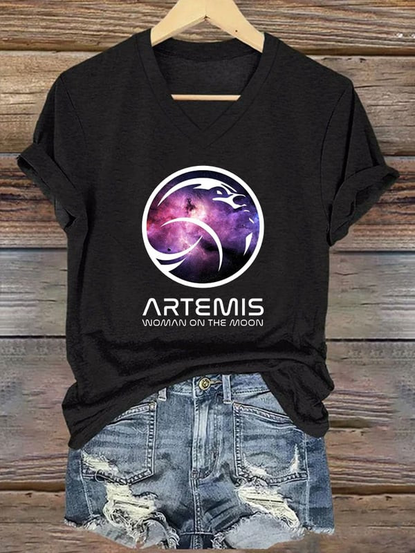 Artemis II 2026 V-Neck T-Shirt Woman On The Moon Shirt Gift For Rocket Engineer - Tradiviet - Image 2