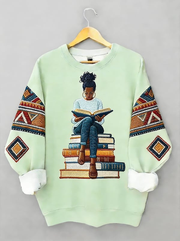 Black Girl Reading Books Sweatshirt African American Book Lover Crewneck Gift For Women - Tradiviet - Image 5