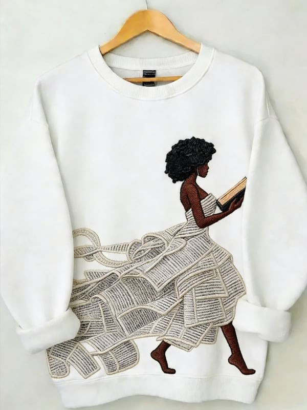 Black Girl Reading Sweatshirt African American Book Lover Crewneck Gift For Women - Tradiviet - Image 2