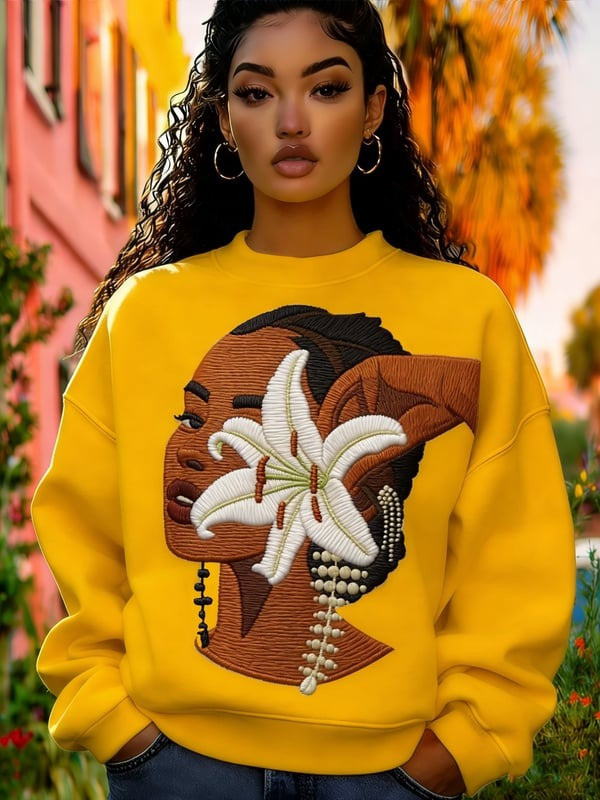 Black Woman Floral Sweatshirt Lily Flower Graphic Crewneck Gift For Women - Tradiviet - Image 2