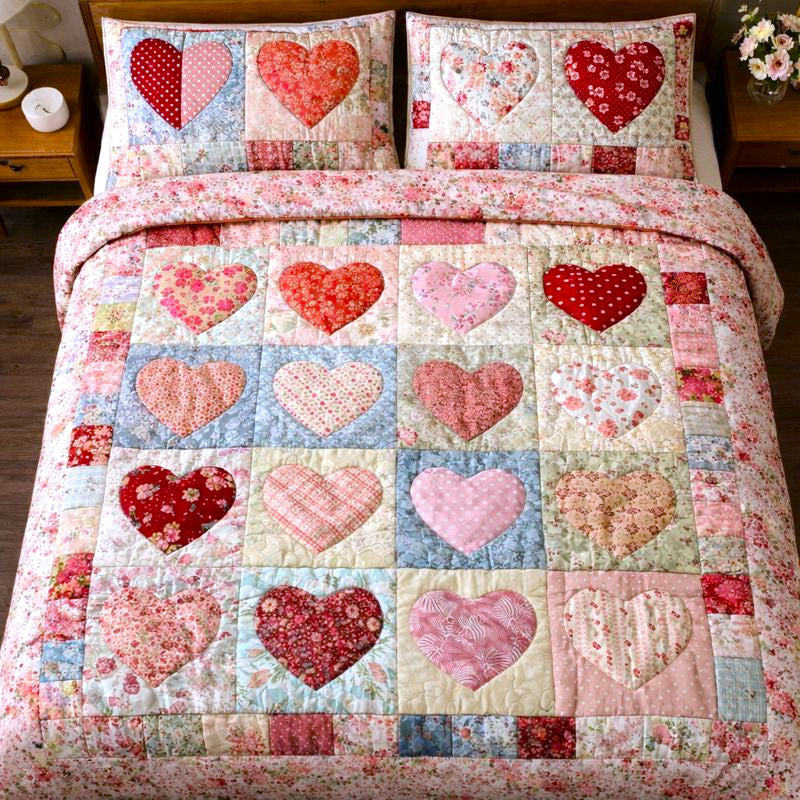 Loving Hearts Quilted Bedding Set Holiday Decorations Beautiful Gift For Those You Love - Tradiviet