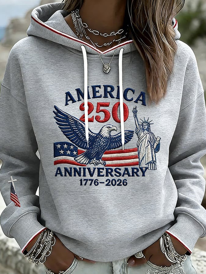 US 250th Anniversary Merch Hoodie Womens Bald Eagle Graphic Clothes Patriotic Gift - Tradiviet - Image 4