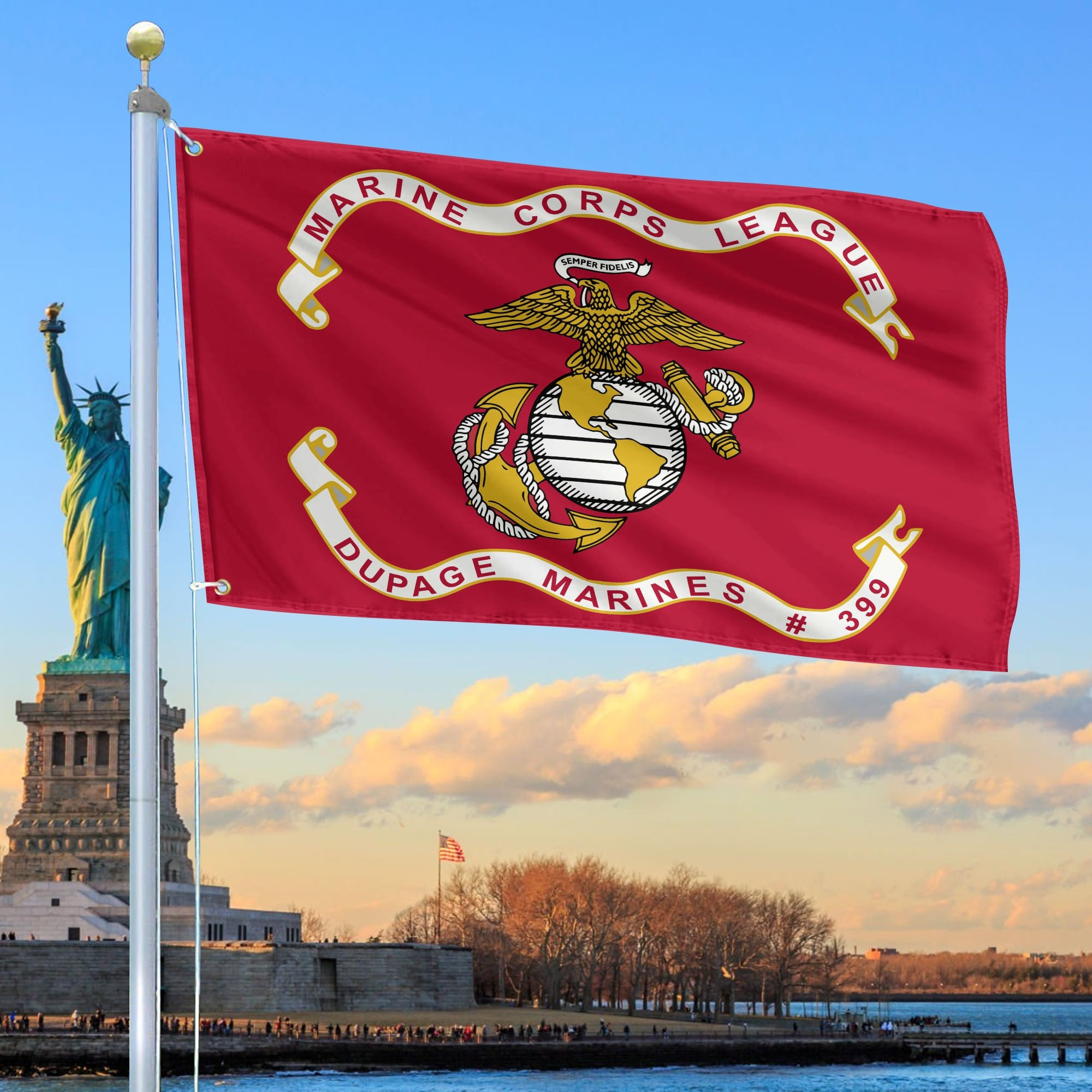 USMC Grommet Flag Best Father's Day Gift for Marine Veteran Patriotic Decor - Tradiviet