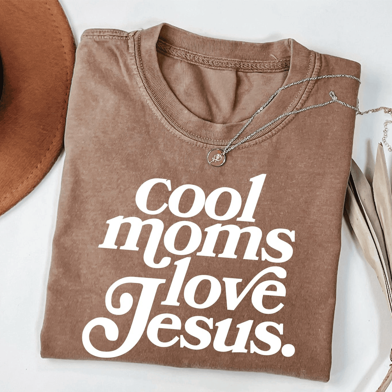 Cool Moms Love Jesus T-Shirt Christian Inspirational Clothing Perfect Gift For Faith Lovers - Image 3