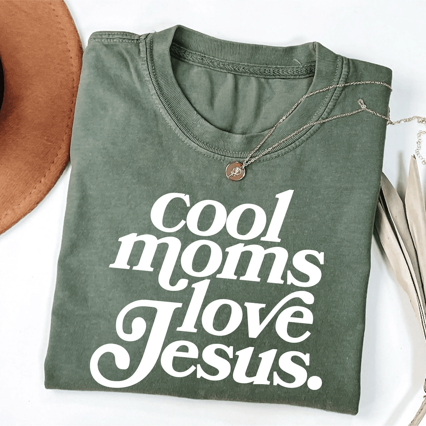 Cool Moms Love Jesus T-Shirt Christian Inspirational Clothing Perfect Gift For Faith Lovers - Image 2