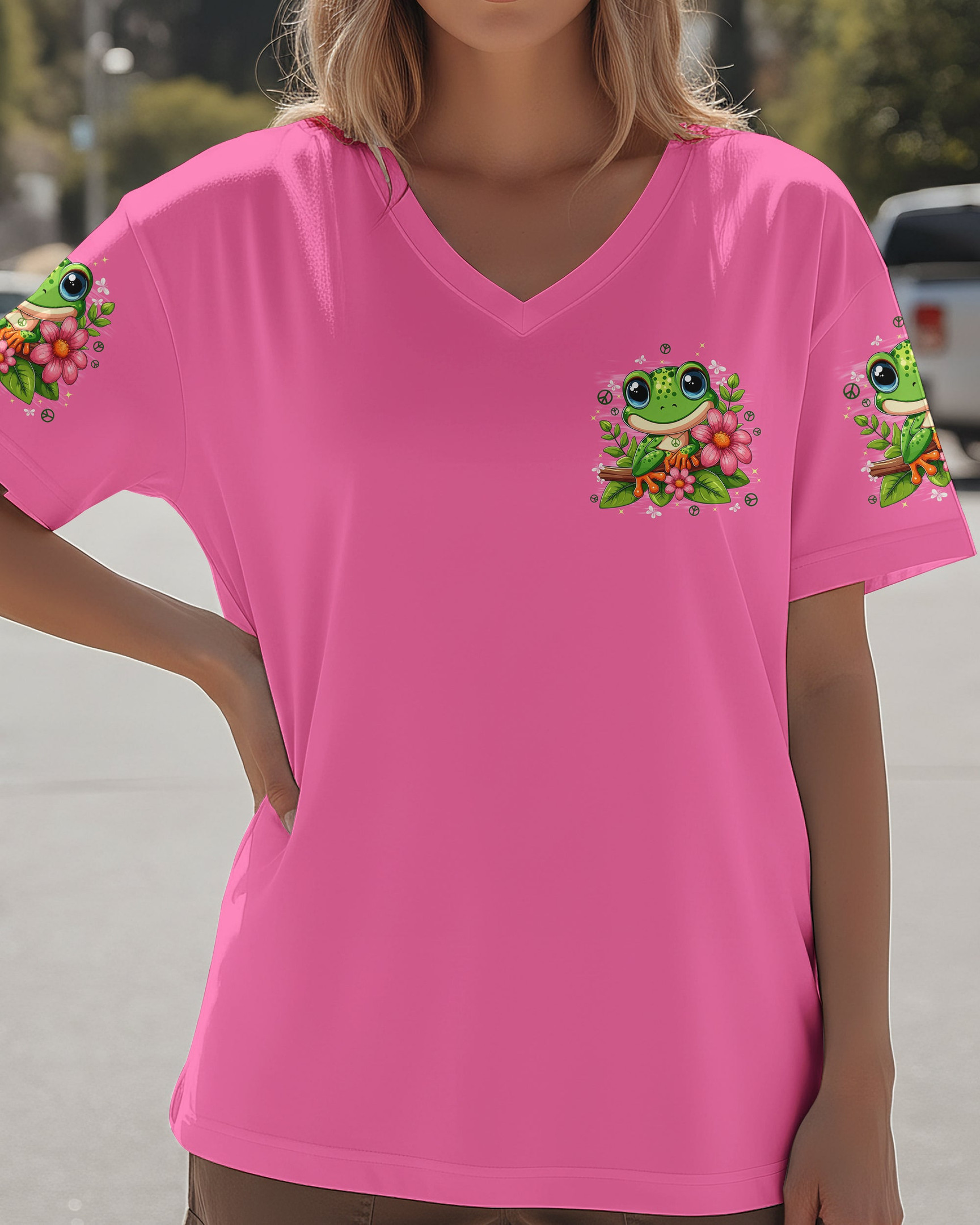 Frog Be You The World Will Adjust V-Neck Shirt Vibrant Motivational Quote Gift For Girl Friend