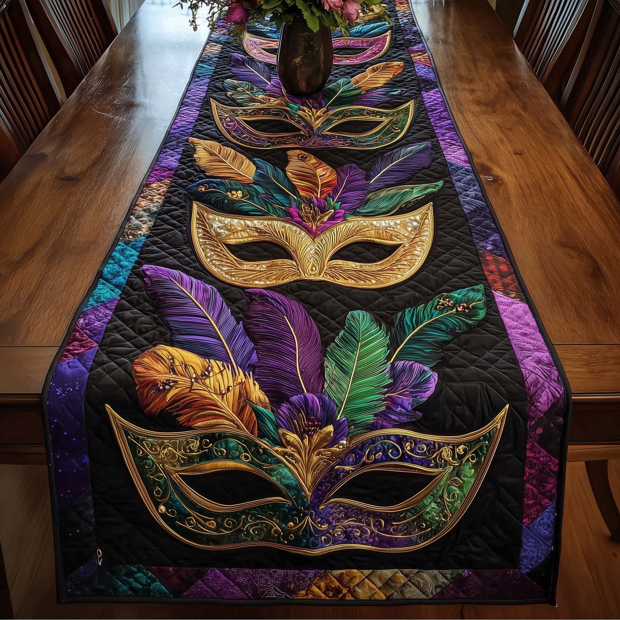 Mardi Gras Quilted Table Runner Dining Room Table Decor Ideas Mardi Gras Hostess Gifts