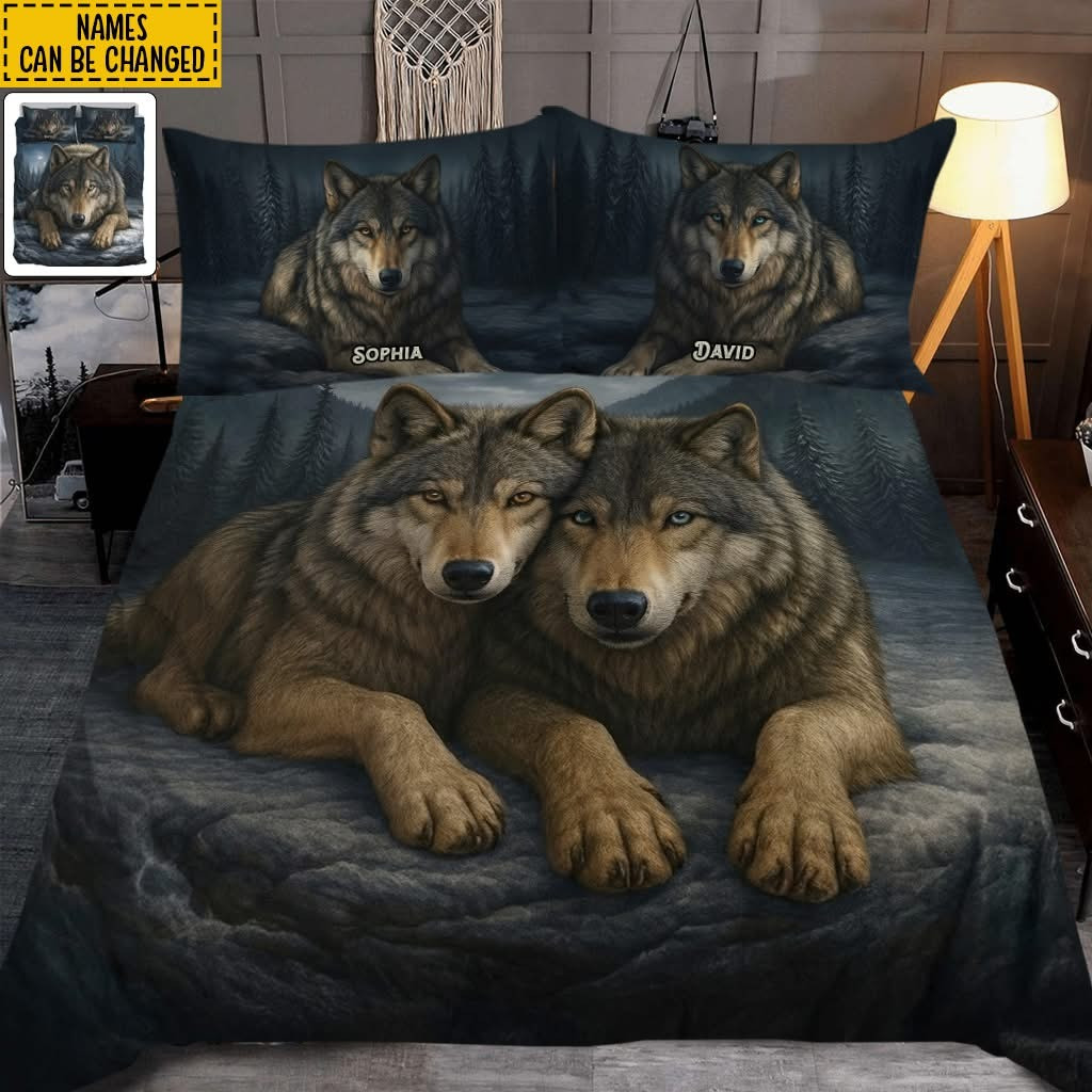Personalized Wolf Couple Quilt Bedding Set Wildlife Animal Themed Bed Decor Wolf Lovers Gifts